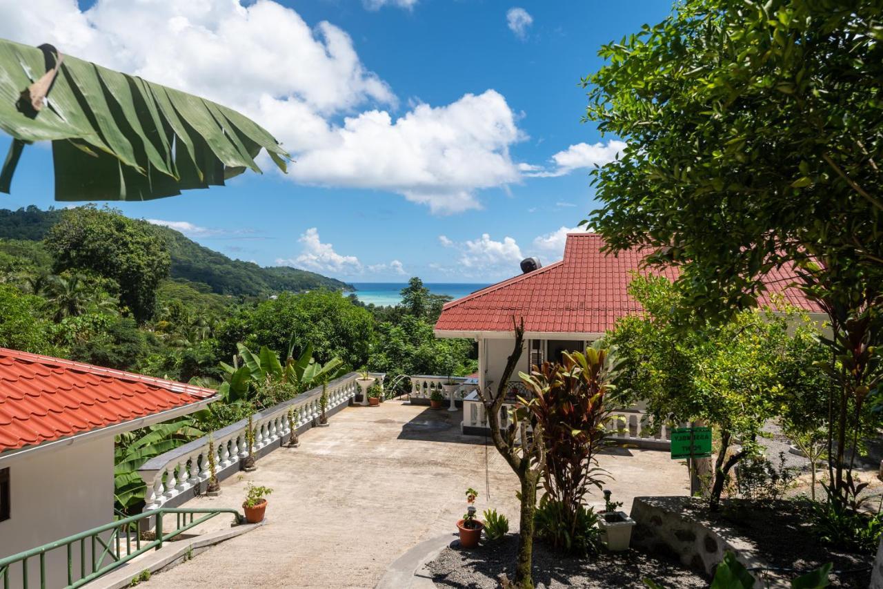 Janes' Serenity Anse a La Mouche
